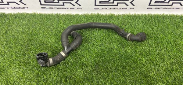 Патрубок охлаждения Mercedes E W213