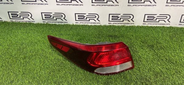 Фонарь задний левый Kia Rio