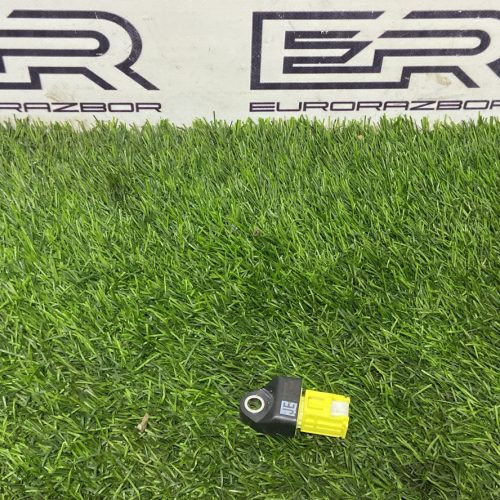 Датчик удара Toyota Hilux 8 Рест 2023 Датчик удара Toyota Hilux 8 Рест