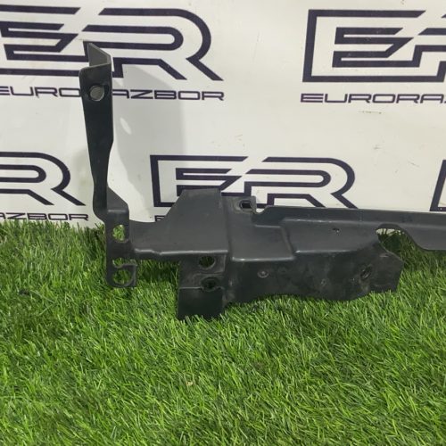 Дефлектор радиатора правый Jaguar F-Pace Дефлектор радиатора правый Jaguar F Pace