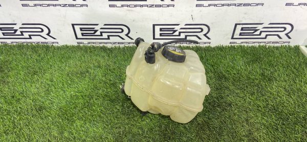 Расширительный бачок Volvo XC90