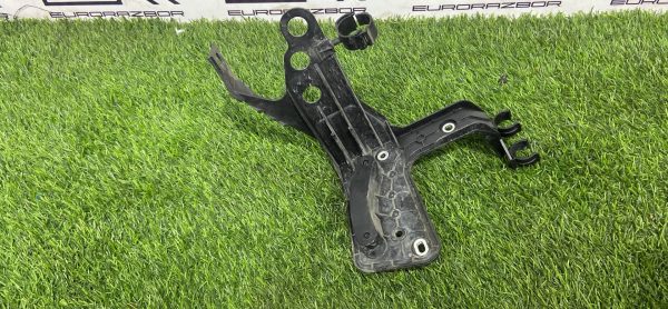 Кронштейн крепления радиатора Audi A5/S5 (F5)