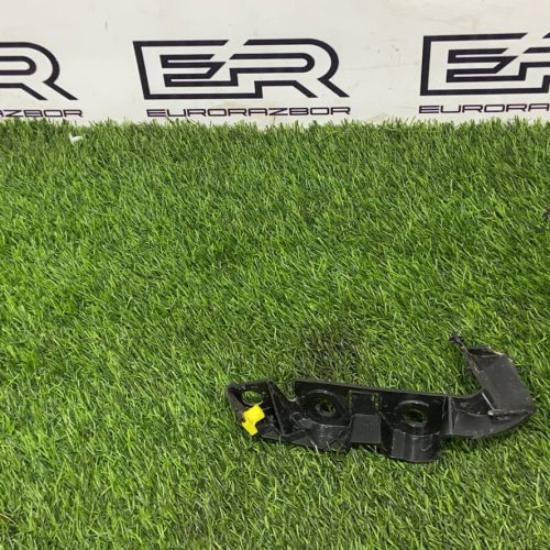 Кронштейн крепления бампера передний правый Audi A5/S5 (F5) Кронштейн крепления бампера передний правый Audi A5/S5 (F5)