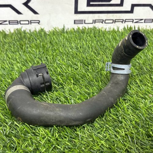 Патрубок системы ожлаждения Audi A5 F5 Патрубок системы ожлаждения Audi A5 F5