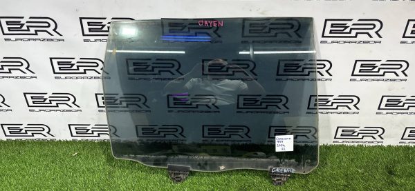 Стеклo двеpи задней левой Porsche Cayenne I (955/957) (2004)