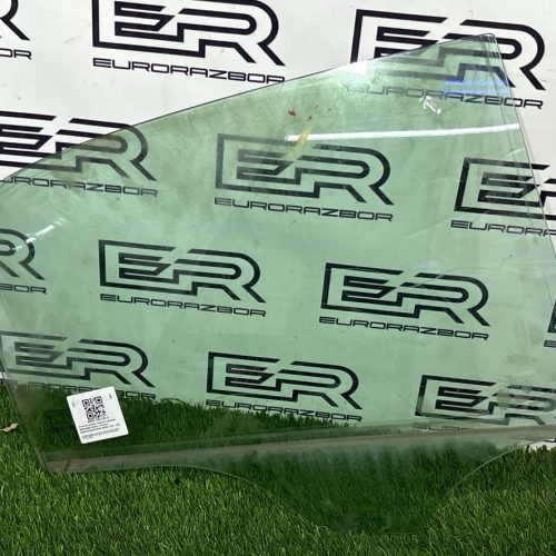 Стекло двери задней правой Mercedes W205 2019г. Стекло двери задней правой Mercedes W205 2019г.