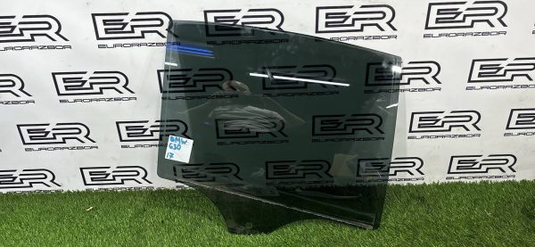 Стекло двери заднее правое BMW 5 G30/G31 2017г.