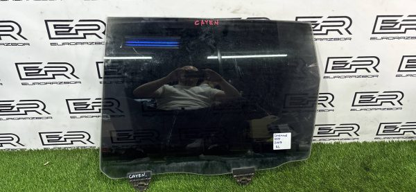Стеклo двеpи задней левой Porsche Cayenne I (955/957) (2007)