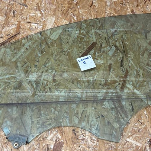 Стекло двери переднее левое Kia Sorento