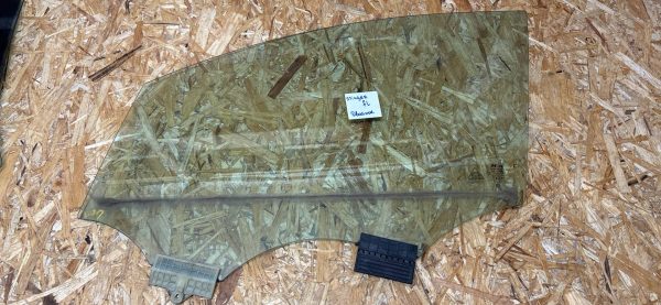 Стекло двери переднее левое Kia Stinger 1 СК двойное