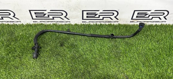 Трубка вакуумная BMW G30