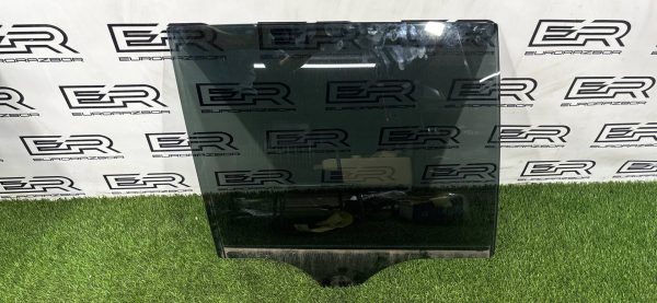 Стекло двери заднее правое BMW X5 F15 F85