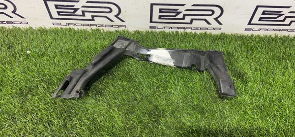 Кронштейн крепления заднего бампера левый Range Rover L405