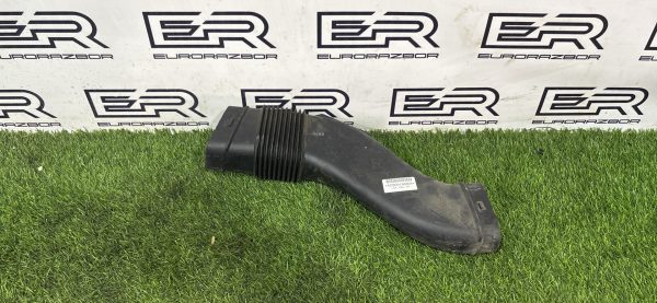 Патрубок воздушного фильтра правый BMW X5 M F85