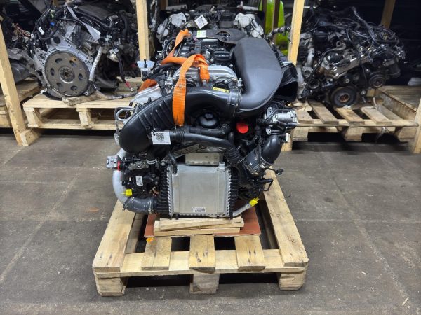 Двигатель в сборе 264.915 (новый) Mercedes W205