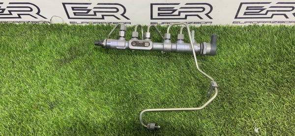 Топливная рампа Land Rover Range Rover Velar L560