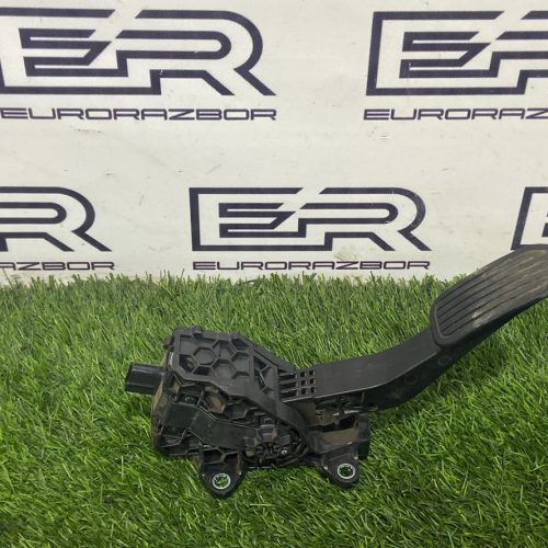 Педаль газа Toyota Hilux 8 Рест 2023 Педаль газа Toyota Hilux 8 Рест