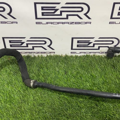 Патрубок системы охлаждения Jaguar F-Pace Х761 Патрубок системы охлаждения Jaguar F Pace Х761