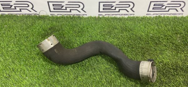 Патрубок интеркулера левый Mercedes W212