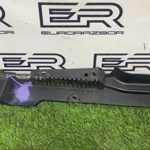 Пыльник крыла передний левый Volvo XC90