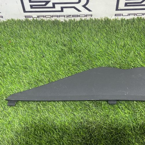 Накладка на торпедо Toyota Hilux 8 рест Накладка на торпедо Toyota Hilux 8 рест