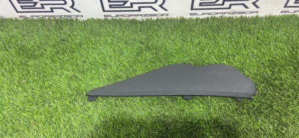 Накладка на торпедо Toyota Hilux 8 рест