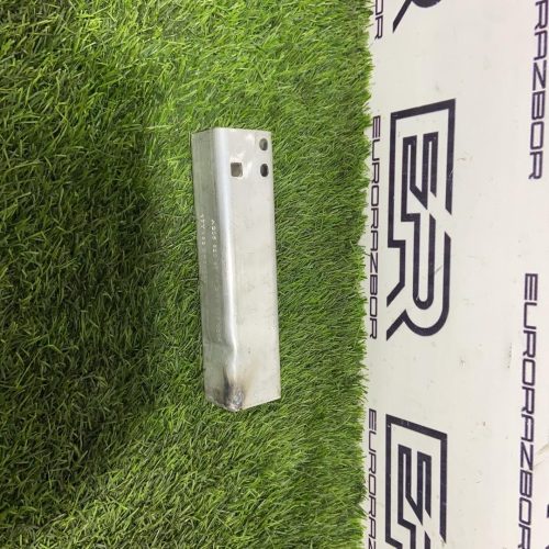 Кронштейн усилителя Mercedes Benz C Class W205