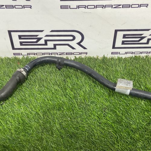 Патрубок масляного радиатора Jaguar F-Pace Х761 Патрубок масляного радиатора Jaguar F Pace Х761