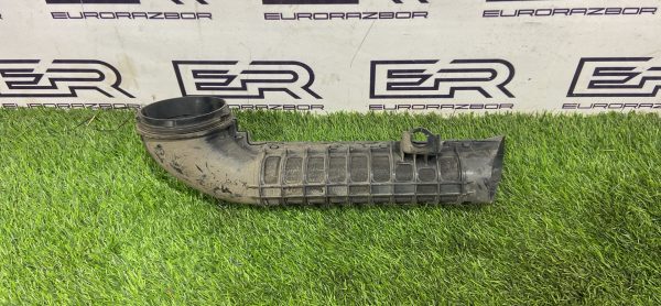 Патрубок воздушного фильтра для Toyota Hilux 8 Рест