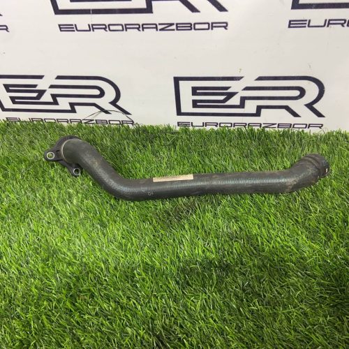 Патрубок охлаждения BMW