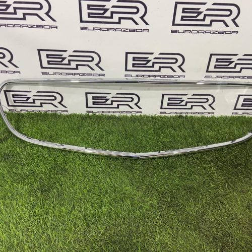 Накладка решетки радиатора Mercedes-Benz E-Class W212 Накладка решетки радиатора Mercedes Benz E Class W212