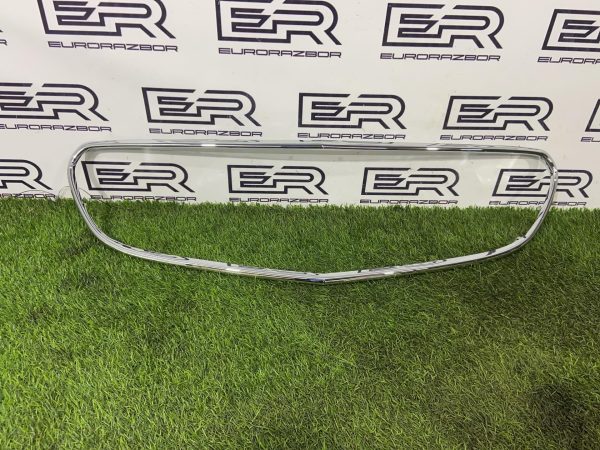 Накладка решетки радиатора Mercedes Benz E Class W212