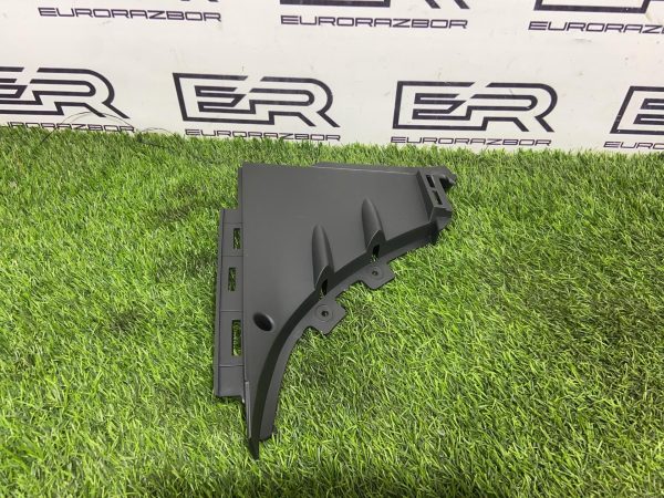 Накладка бампера Mercedes Benz передняя левая Cla W118