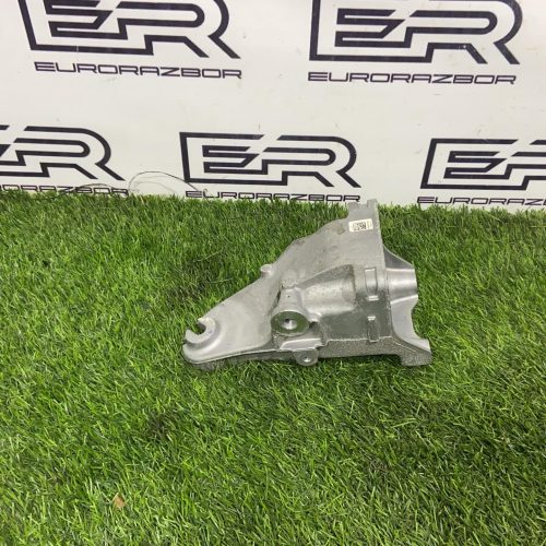 Кронштейн двигателя левый A6542231000