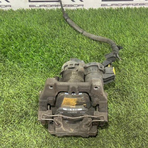 Суппорт задний правый Volvo XC90 Суппорт задний правый Volvo XC90