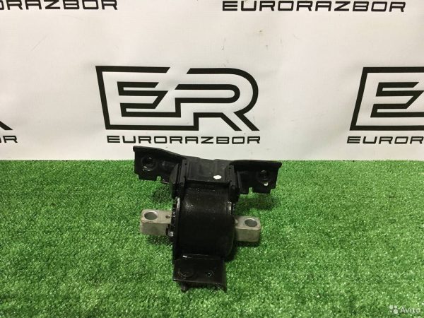 Кронштейн коробки (балка кпп) Volkswagen Polo