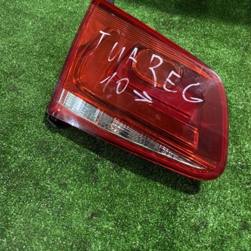 Фонарь салона (плафон) левый Volkswagen Passat B7