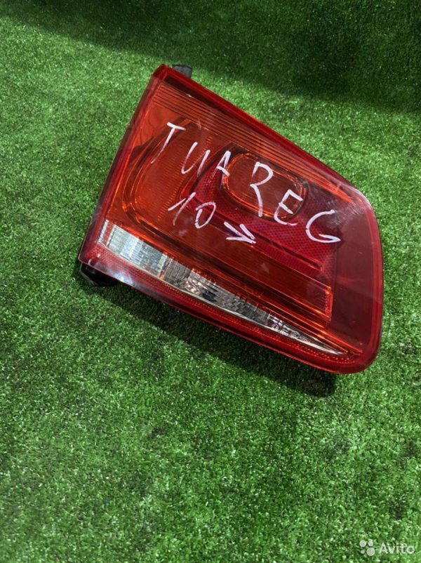 Фонарь салона (плафон) левый Volkswagen Passat B7