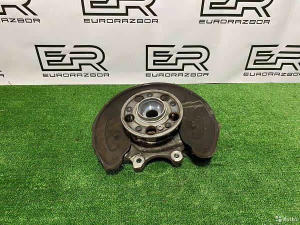 Кулак задний правый Mercedes Benz C W205