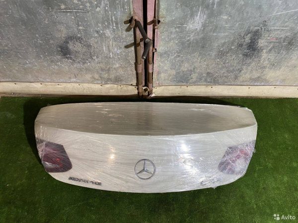 Крышка (дверь) багажника Mercedes Benz C W205