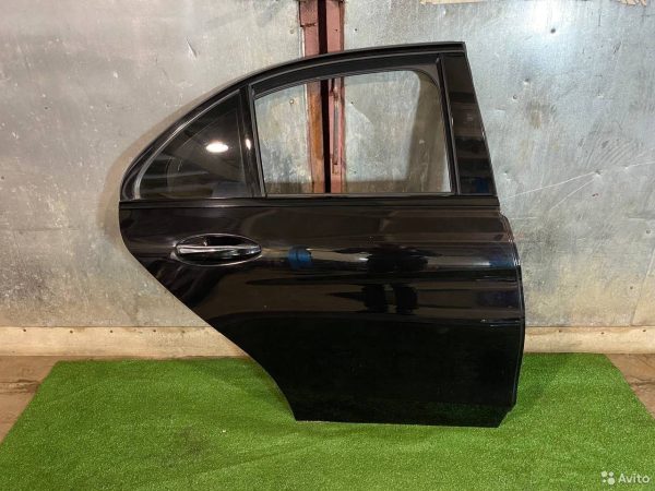 Дверь задняя правая Mercedes Benz C W205
