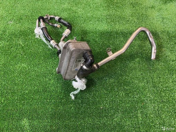 Радиатор охлаждения масляный (двигателя)