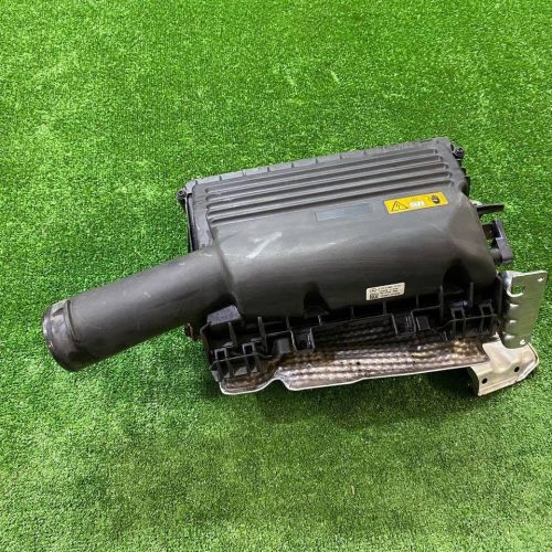 Корпус воздушногo фильтра Mercedes Benz C W205