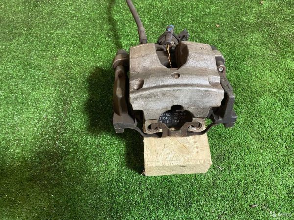 Суппорт тормозной задний правый Mercedes Benz GLC