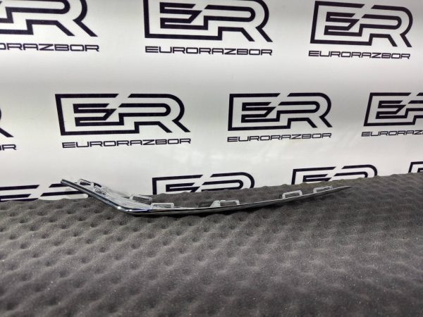 Молдинг бампера левый Mercedes CLA C117 рест