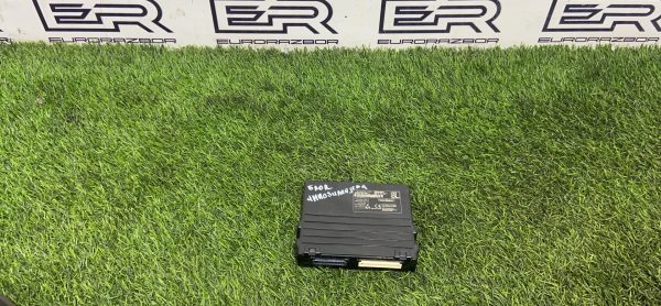 Модуль управления системой бесключевого доступа для Toyota Hilux 8 рест.