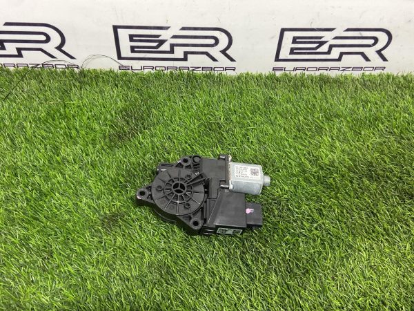 Моторчик стеклоподъёмника передний левый КIA К5