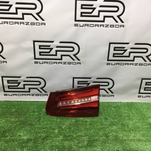 Фонарь крышки багажника правый Mercedes Benz GLC