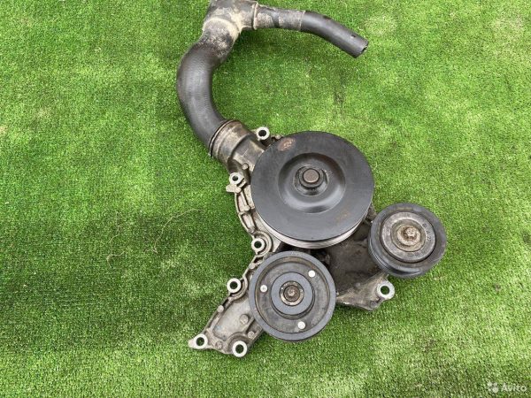 Водяная помпа Mercedes Benz S W221 рест.
