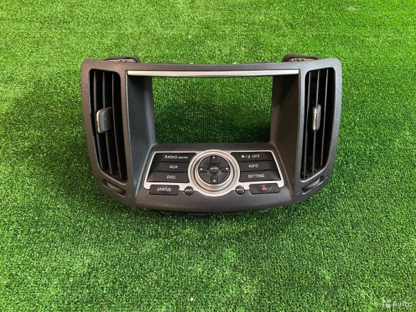 Пластиковая накладка (воздуховод) на телевизор